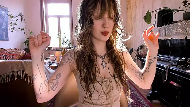 Miranda2 0 online show from 12.22.24