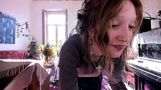 Miranda2 0 online show from 01.05.25