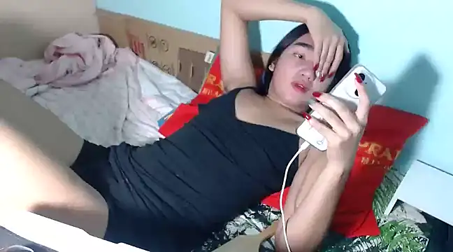 Snapshot of CasandraDiaz chatting on 12.21.24 CasandraDiaz online show from 12.21.24