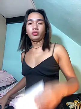 Snapshot of CasandraDiaz chatting on 02.24.25 CasandraDiaz online show from 02.24.25