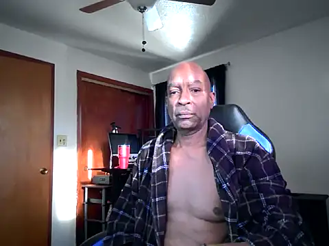 longdick4you8686 online show from 02.25.25