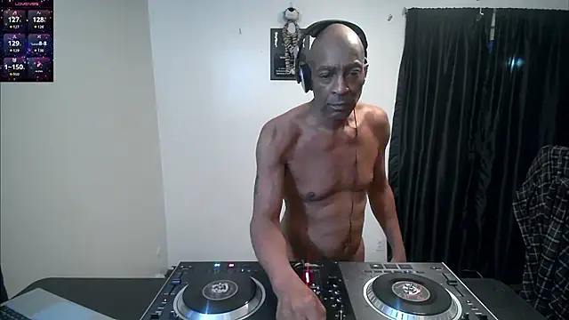 longdick4you8686 online show from 11.06.25