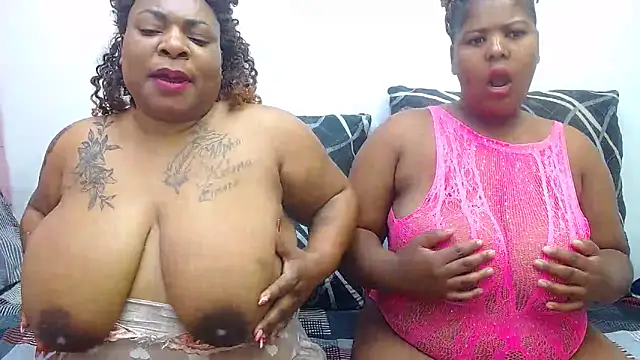 Snapshot of Ebonyhotass26 chatting on 04.29.26 Ebonyhotass26 online show from 04.29.26