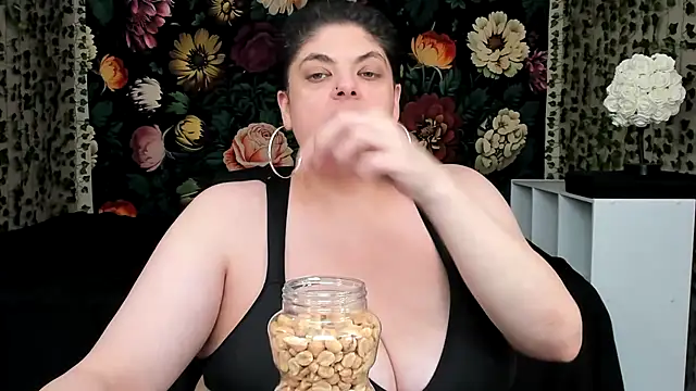 Snapshot of Exotic-Melons chatting on 03.08.25 Exotic-Melons online show from 03.08.25