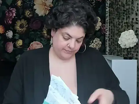 Snapshot of Exotic-Melons chatting on 11.16.25 Exotic-Melons online show from 11.16.25