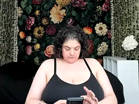 Snapshot of Exotic-Melons chatting on 06.25.26 Exotic-Melons online show from 06.25.26