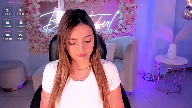 AmyWood online show from 01.11.25