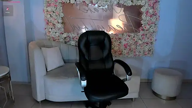 AmyWood online show from 01.15.25