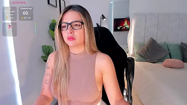 AmyWood online show from 04.16.26