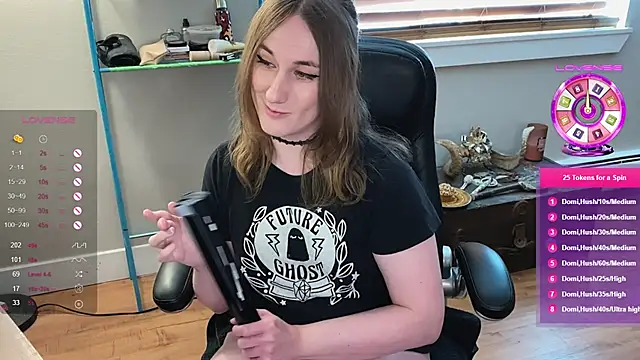 luluvaladon online show from 02.28.25