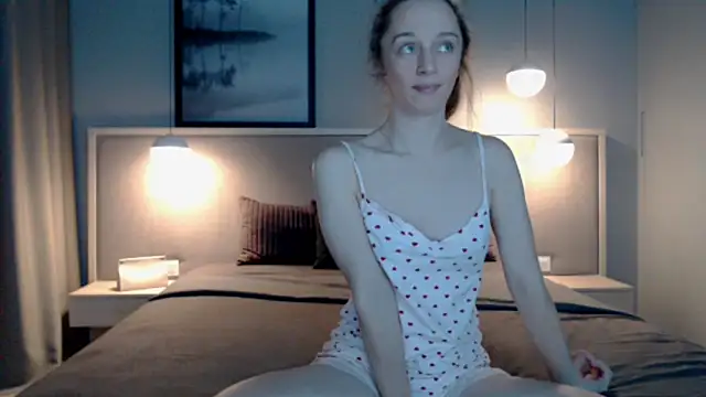 ShySchoolGirl online show from 10.21.25