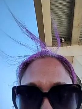 Snapshot of THEBEDroomdoOR chatting on 11.03.25 THEBEDroomdoOR online show from 11.03.25