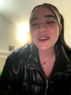 vaneelee online show from 12.04.25