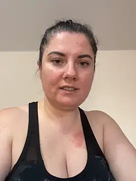 alisiaparril online show from 03.18.25