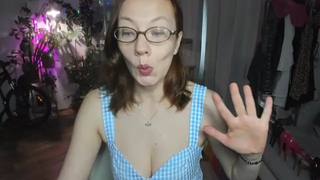 Snapshot of Constancia_pure chatting on 06.02.26 Constancia pure online show from 06.02.26