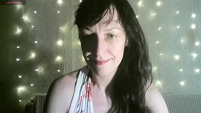 MarieODahliaS online show from 10.31.25