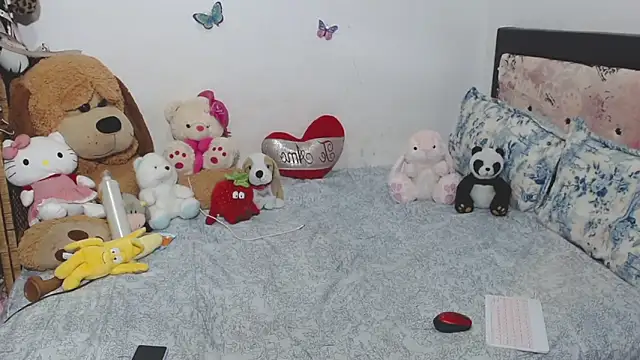 Snapshot of crss_2020 chatting on 01.31.25 crss 2020 online show from 01.31.25