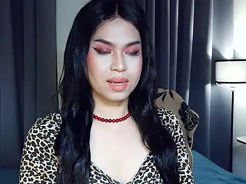 Snapshot of MistressLuna1 chatting on 07.17.26 MistressLuna1 online show from 07.17.26
