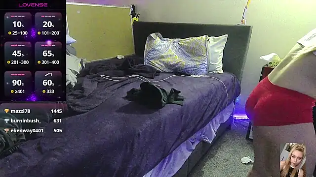 Blondiewithanass online show from 11.06.25