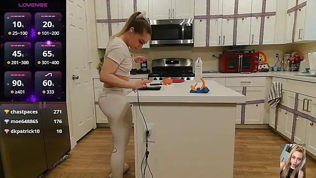 Blondiewithanass online show from 01.17.26