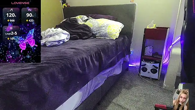 Blondiewithanass online show from 02.08.26