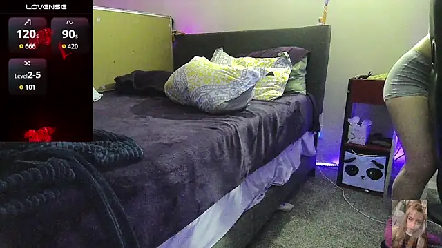 Blondiewithanass online show from 02.23.26