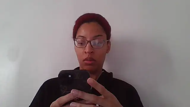 Queen Lavish online show from 11.14.25