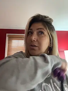 LittleMissEeve online show from 11.18.25