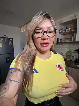 Snapshot of DIANITA_1988 chatting on 03.26.26 DIANITA 1988 online show from 03.26.26