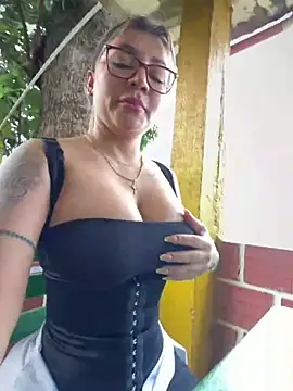 Snapshot of DIANITA_1988 chatting on 04.12.26 DIANITA 1988 online show from 04.12.26