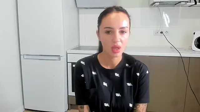 Your Masha online show from 12.21.25