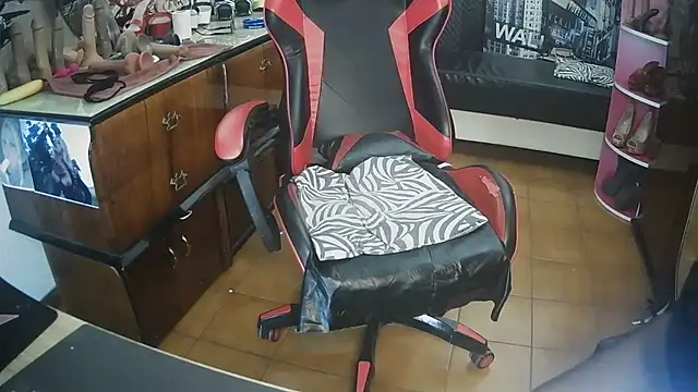 cinquantaxxx online show from 11.27.25