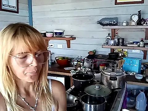 Luna-Natural online show from 01.15.25