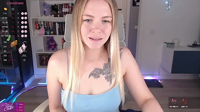 Emma Bryan online show from 09.19.25