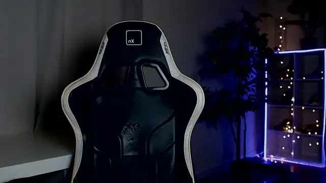 Queensy Sins online show from 09.12.25