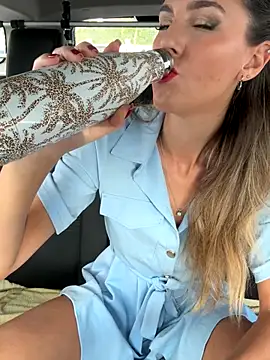 nicole 98 online show from 11.27.25