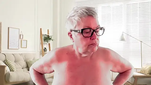 GrannyChrissy68 online show from 02.13.26