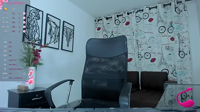 Snapshot of sweetfabianaxl chatting on 12.18.24 sweetfabianaxl online show from 12.18.24