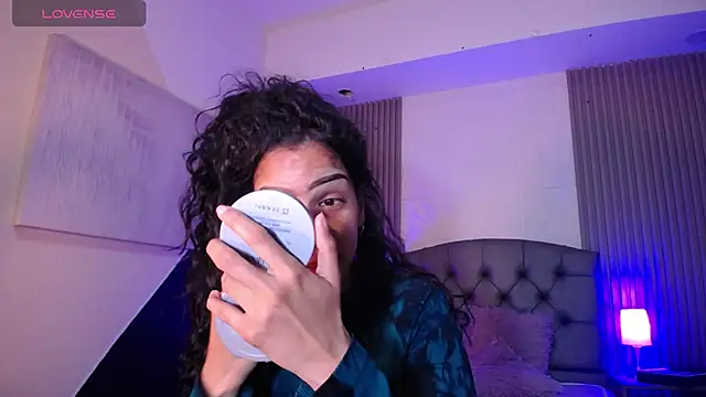 ximena diaz online show from 03.21.25