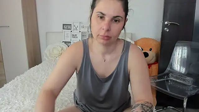 sweetemy4u online show from 04.20.26