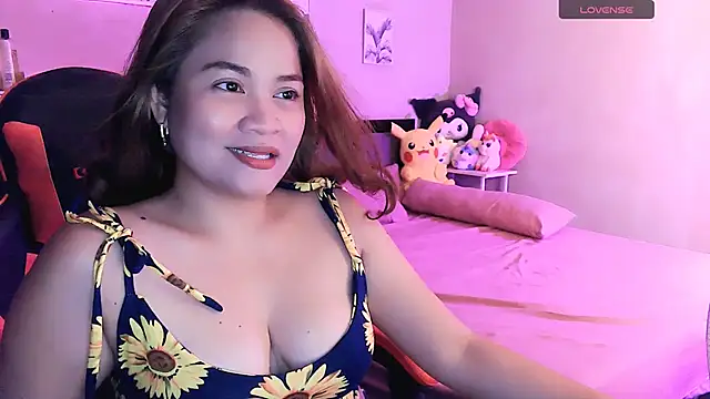 Snapshot of yenyen_ chatting on 04.26.26 yenyen online show from 04.26.26
