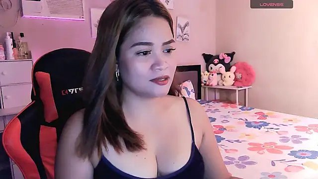 Snapshot of yenyen_ chatting on 05.27.26 yenyen online show from 05.27.26