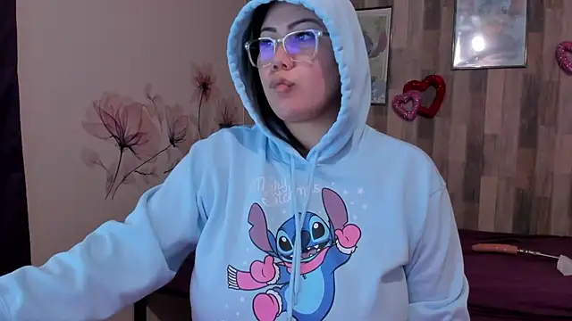 Snapshot of Bigt3ti chatting on 10.31.25 Bigt3ti online show from 10.31.25