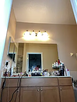 Snapshot of PhotoBabe chatting on 02.10.25 PhotoBabe online show from 02.10.25