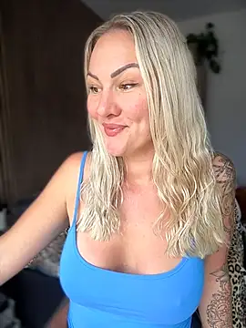 Snapshot of NastyMilf_ chatting on 04.28.26 NastyMilf online show from 04.28.26