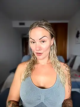 Snapshot of NastyMilf_ chatting on 07.15.26 NastyMilf online show from 07.15.26