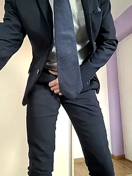 Snapshot of Justforoneday chatting on 11.12.25 Justforoneday online show from 11.12.25