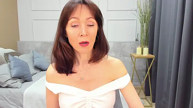 Maria Gold online show from 03.10.25