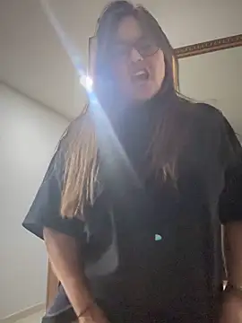 Ixchel Anaid online show from 11.08.25