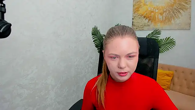 Strawberrye online show from 01.18.25